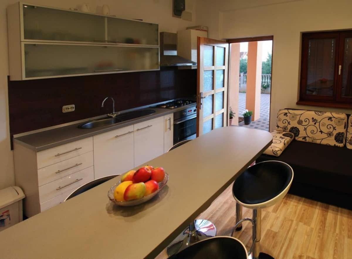 Apartments Brane - Free Parking Zadar Luaran gambar